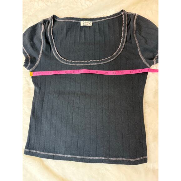 Free People Lot of 2 Short Sleeve Crop Tops Cream Henley / Black Scoop XS / S - Picture 14 of 16